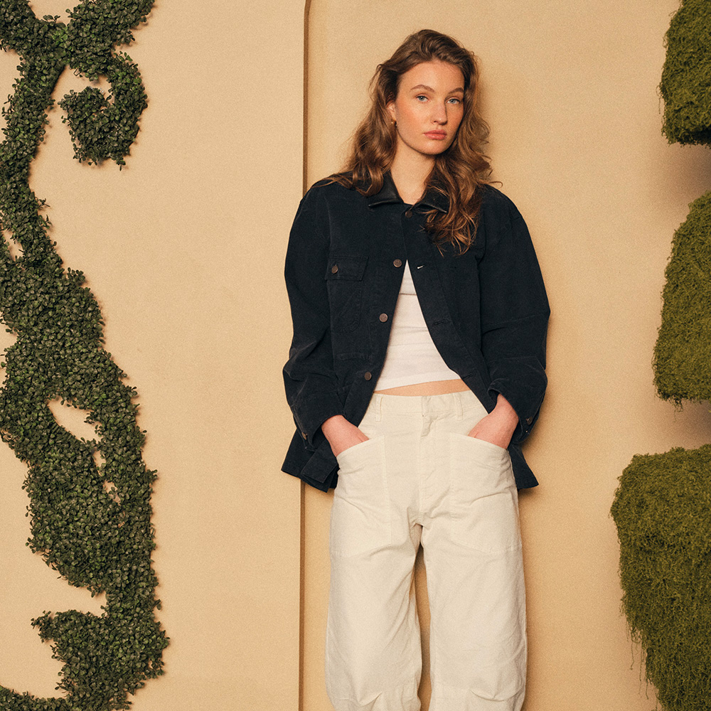 What to wear at the airport.