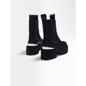 Felsea Chelsea Boots