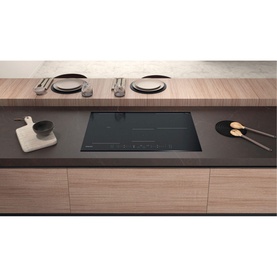 77CM 4 Zone Electric Ceramic Hob