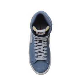 Blazer Mid 77 Trainers