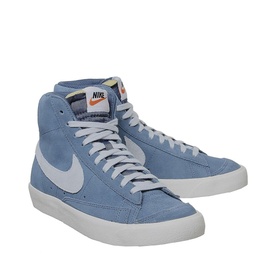 Blazer Mid 77 Trainers
