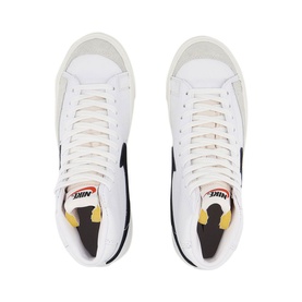 Blazer Mid 77 Trainers