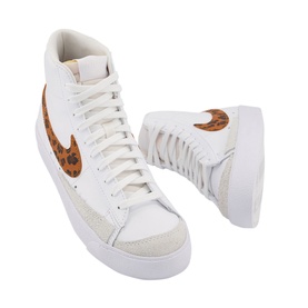 Blazer Mid 77 Trainers