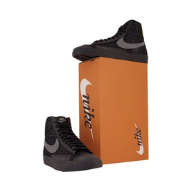 Blazer Mid 77 Trainers