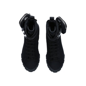 Cassey Combat High-Top Trainers