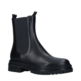 Gianvito Rossi Chester 20 Boots in black leather with elastic side panels and chunky lug sole, side view