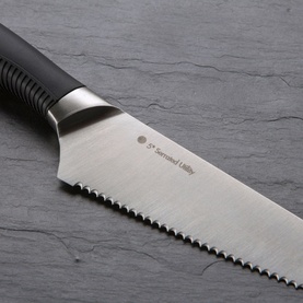 Serrated Utility Knife
