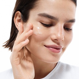 Even Better Clinical&trade; Radical Dark Spot Corrector + Interrupter