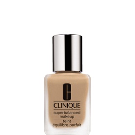 Superbalanced Makeup