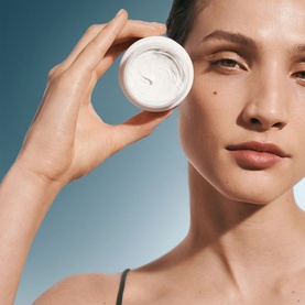 Cr&egrave;me de la Mer Moisturizing Cream