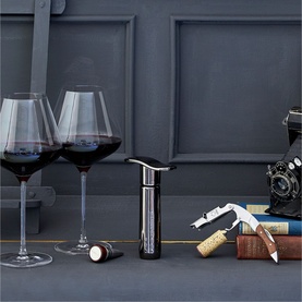 WA 137 Wine Pump Black Nickel