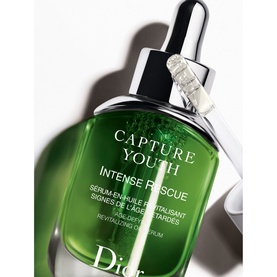 CAPTURE YOUTH  Intense Rescue Age-Delay Revitalising Oil-Serum