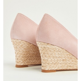 Eevi Wedges