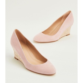 Eevi Wedges