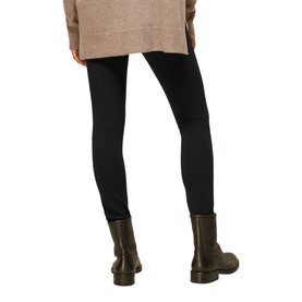 Essential Slim Legging