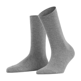 Falke Family Ankle Socks in light grey marl, crew-length cotton blend, shown as a pair on a white background
