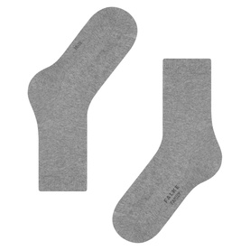Falke Family Ankle Socks in light grey marl, pair shown flat, mid-ankle height with reinforced stress zones