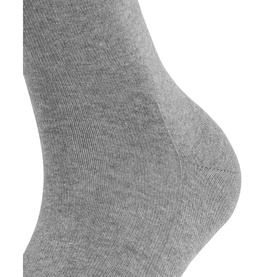 Falke Family Ankle Socks in light grey, close-up showing smooth cotton fabric and reinforced heel zone