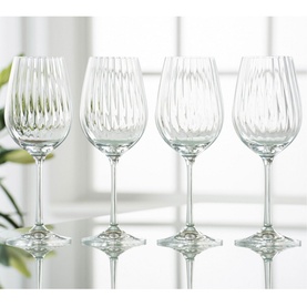 Erne Set of Four Wine Glasses