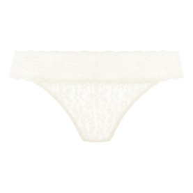 Wacoal Halo Lace Briefs in cream, featuring allover floral lace and scalloped waistband