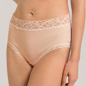 Moments Maxi Brief