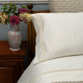 Diamantine Housewife Pillowcase Pair