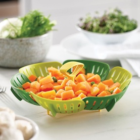 Bloom&trade; Folding Steamer Basket
