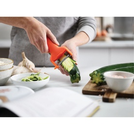 Julienne Peeler