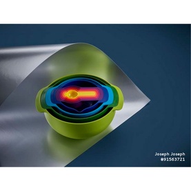 Nest&trade; 9 Plus Bowl Set - Multicolour