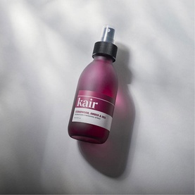 Signature Finishing Spray - Cedarwood, Amber and Iris