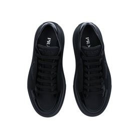 Macro Low Top Trainers