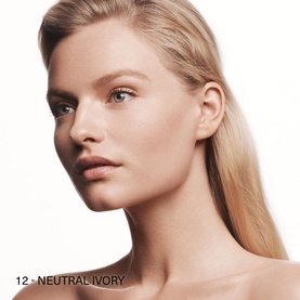 The Luminous Lifting Cushion Foundation SPF20