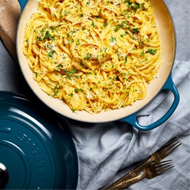 Signature Cast Iron Shallow Casserole 30cm