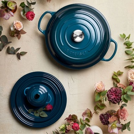 Signature Cast Iron Shallow Casserole 30cm