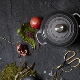 Signature Cast Iron Round Casserole 28cm