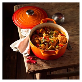 Signature Cast Iron Round Casserole 26cm