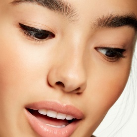 Brushstroke Liner
