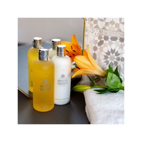 Indian Cress Purifying Shampoo