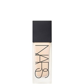 Luminous Weightless Foundation