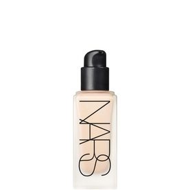 Luminous Weightless Foundation