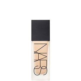 Luminous Weightless Foundation