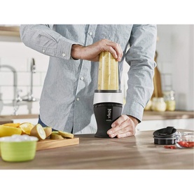 Nutri Ninja 700W Blender & Smoothie Maker