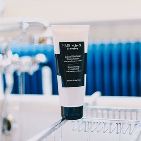 Restructuring Conditioner with Cotton Proteins