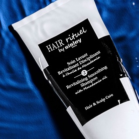 Revitalising Smoothing Shampoo with Macadamia Oil