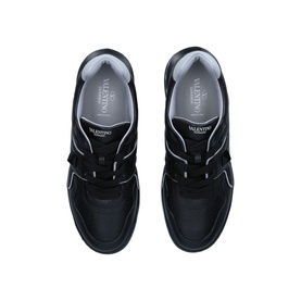 Roman Stud Trainers
