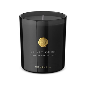 Velvet Oudh Scented Candle