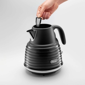 Scolpito Kettle