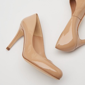 Stila Courts
