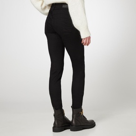 Secret High-Rise Cigarette Jeans
