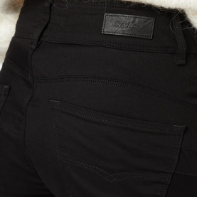 Secret High-Rise Cigarette Jeans